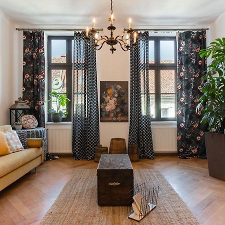 City Center Art Deco Apartment Брашов Екстер'єр фото
